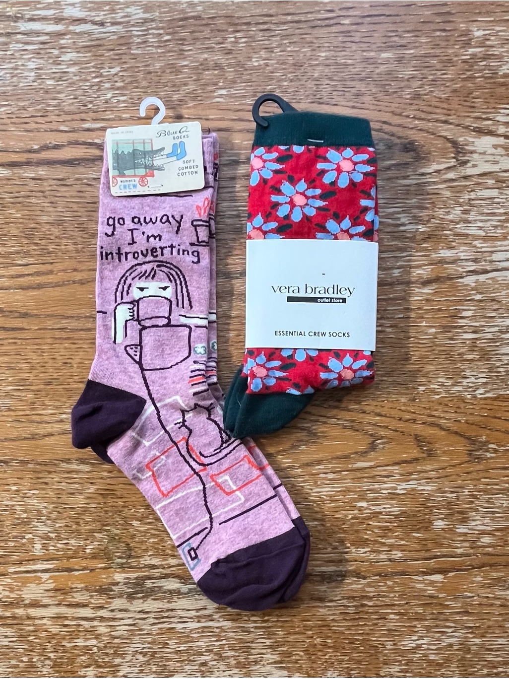 Bnwt 2 Pair Bundle Blue Q Women's Crew Socks And Vera Bradley Crew Socks Ladies